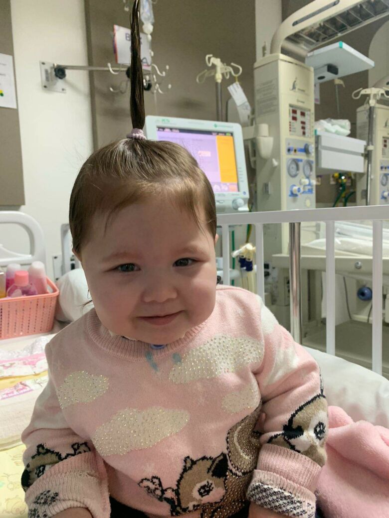 Pequena Alícia teve alta após 464 dias internada na UTI do HIFA Guarapari