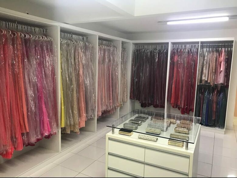 Loja de trajes de luxo em Guarapari abre oportunidades de trabalho