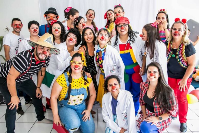 Dia das Crianças: “Cheios da Graça” arrecada alimentos para doação em comunidades de Guarapari