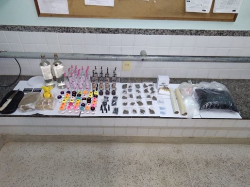 Polícia Militar apreende cerca de 20 kg de maconha e outras drogas em Guarapari