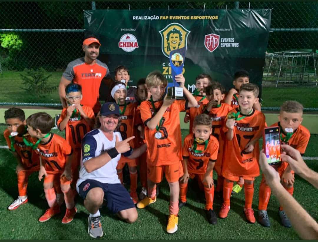 Time formado por crianças de Guarapari conquista 1º lugar na Copa Zico 2021