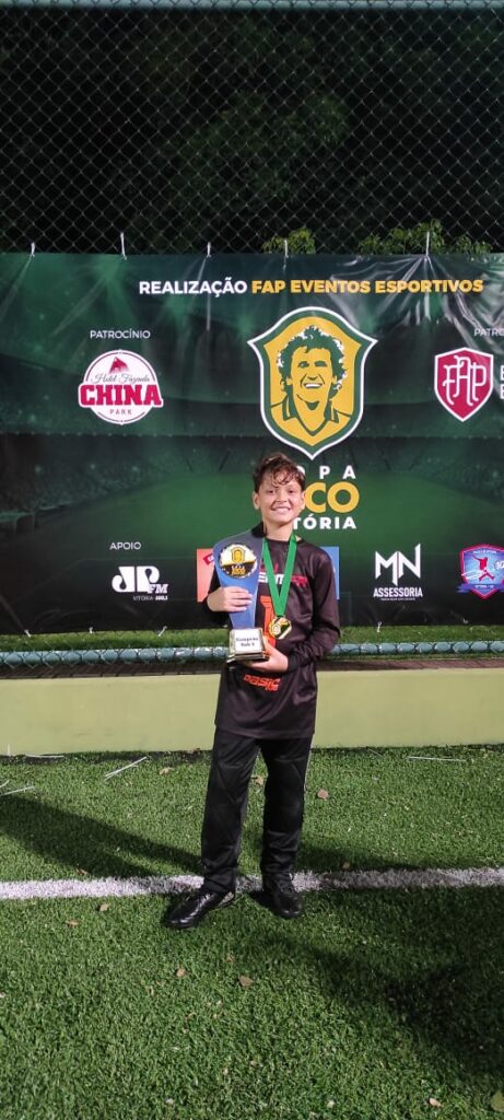 Time formado por crianças de Guarapari conquista 1º lugar na Copa Zico 2021