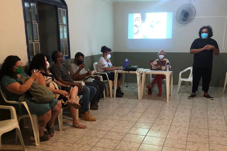 Reunião apresenta projeto do Centro de Referência das Juventudes de Guarapari