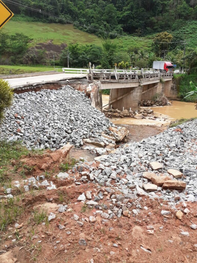 ponte cachoeirinha 2021 12 3 1