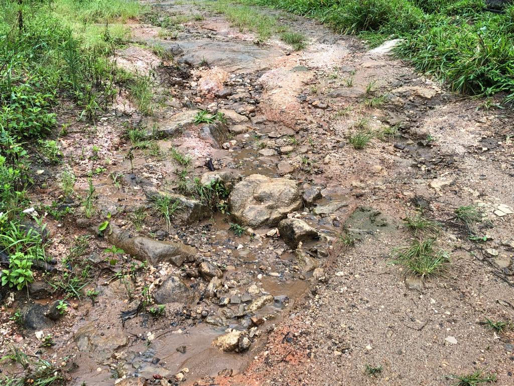 Chuva piora situação de rua na zona rural de Guarapari; moradores pedem providências