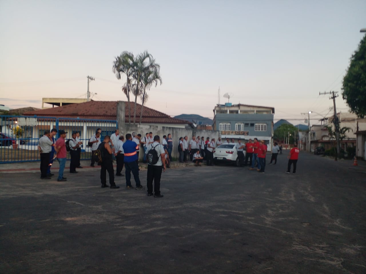 Guarapari amanheceu sem ônibus circulando na cidade