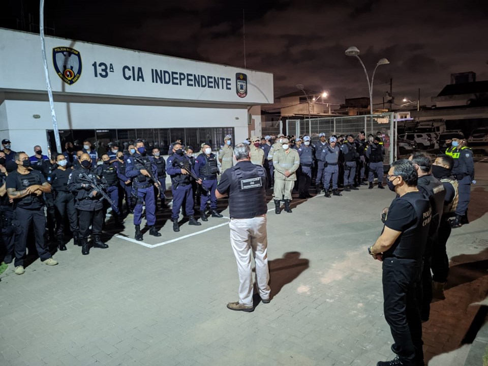 Reunião de forças políciais e de segurança pública do Espírito Santo com oficiais e policias da Polícia Civil, Polícia Militar, Corpo de Bombeiros e Guarda Municipal