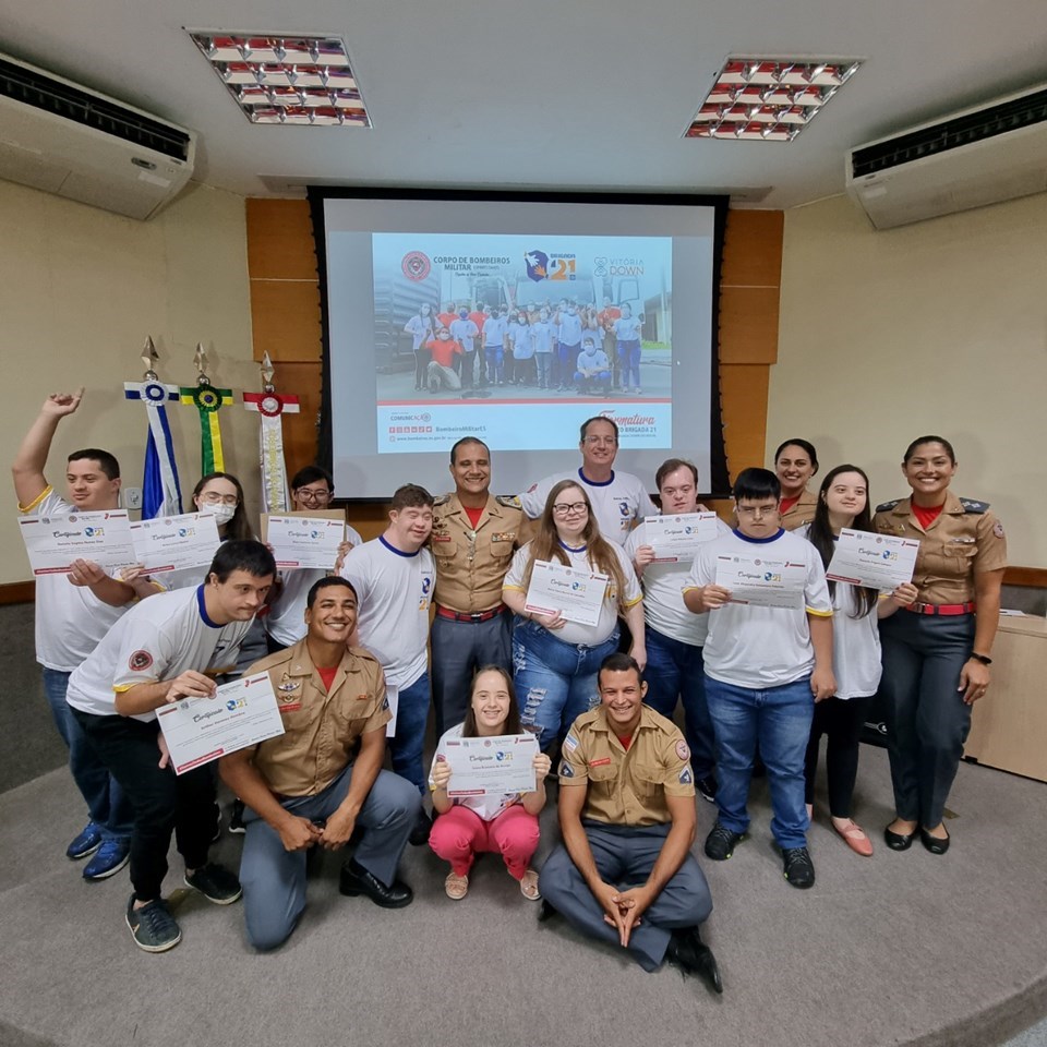 Primeira turma de brigadistas com Síndrome de Down do Brasil é formada no ES