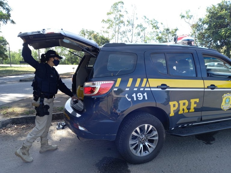 PRF prende em Guarapari homem procurado por perfurar duto para roubar combustível