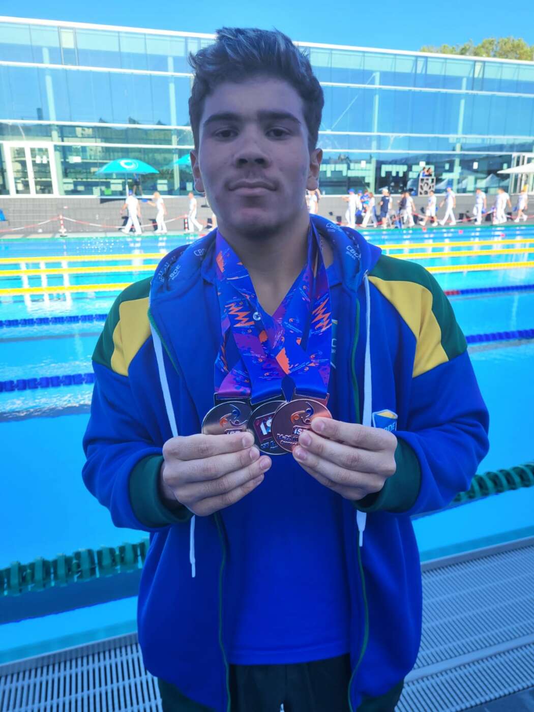 Nadador de Guarapari conquista três medalhas em mundial na França