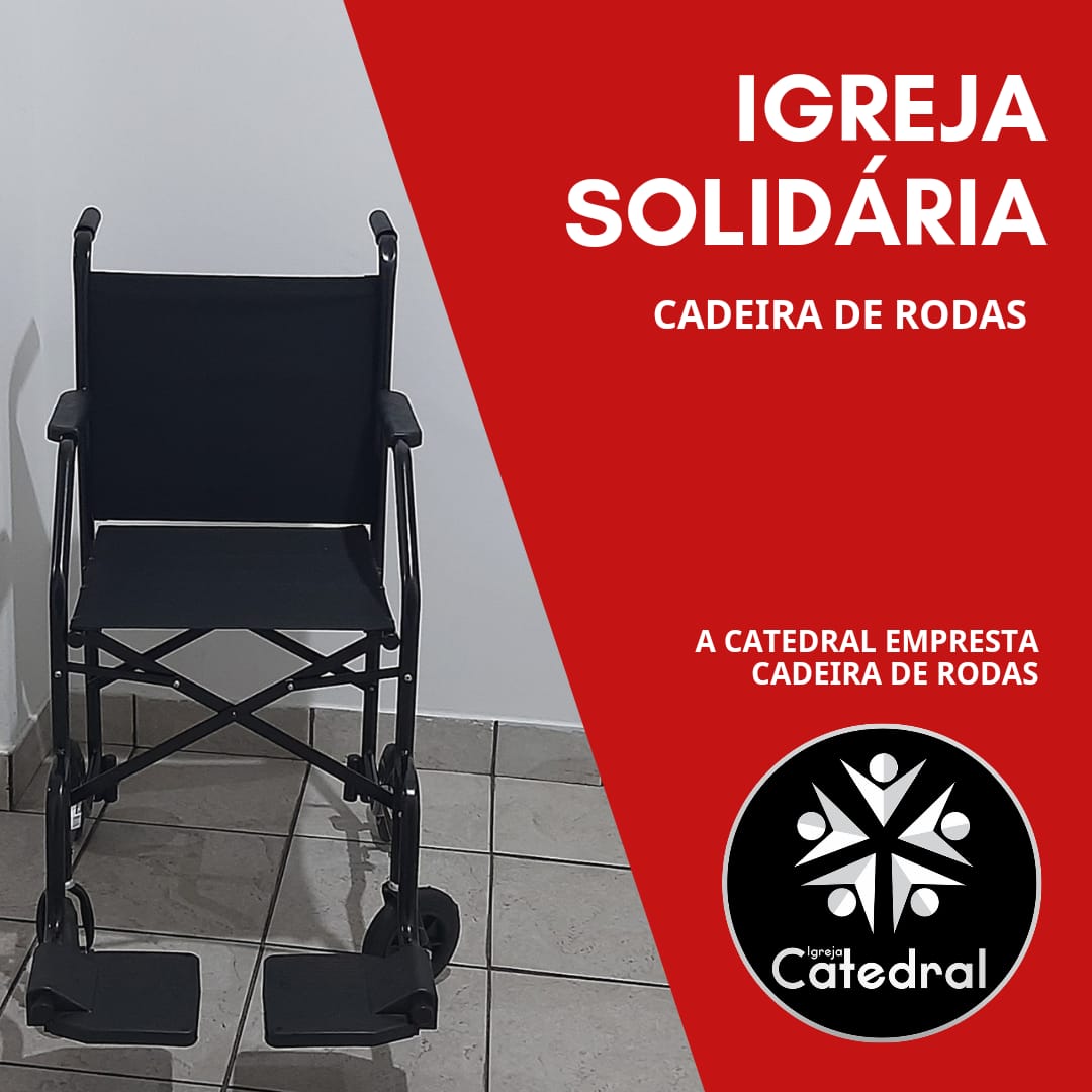 Igreja de Guarapari empresta muletas e cadeira de rodas para os necessitados
