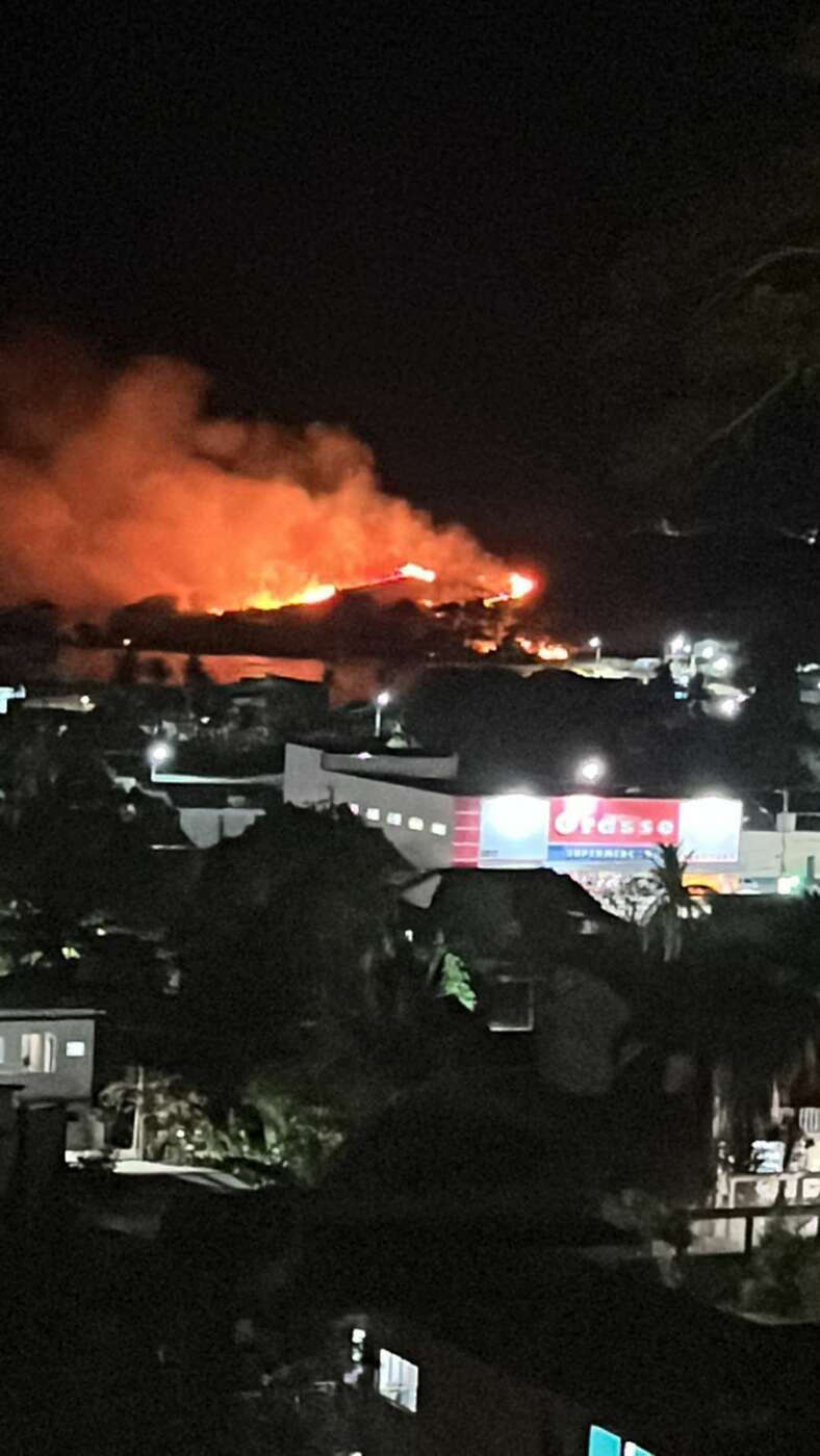 Incêndio destrói cerca de 45 mil metros quadrados de vegetação em Guarapari