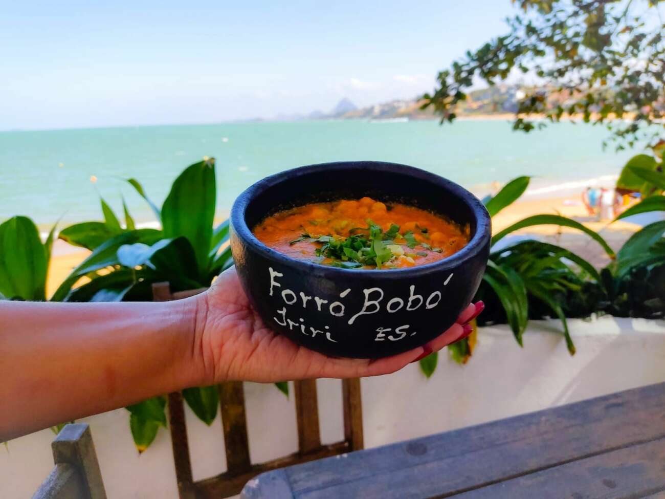 Festival reúne gastronomia e forró no balneário de Iriri, em Anchieta