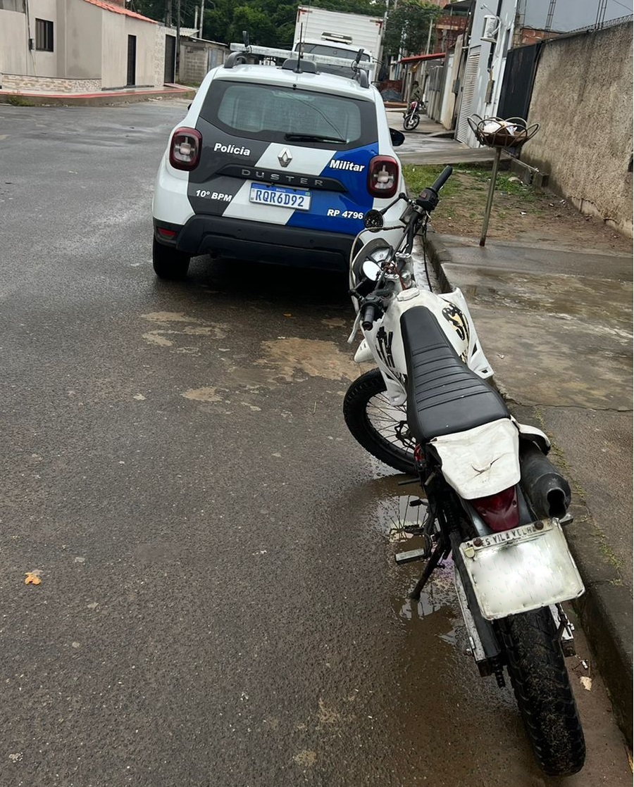Adolescentes tentam fuga pelo mar, mas são apreendidos pela Polícia Militar em Guarapari