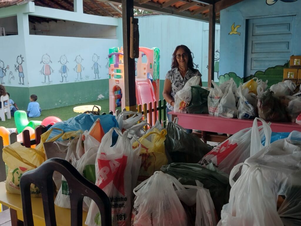 Guarapari: Feijoada da Luazul arrecada doações para a Creche Alegria