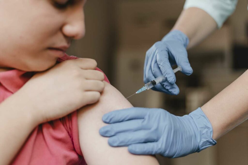 Governo do ES dá início à campanha de vacinação contra a poliomielite e outras doenças