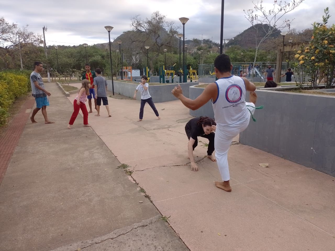 AfroChaves conclui projeto com percussão, capoeira e show em Alfredo Chaves