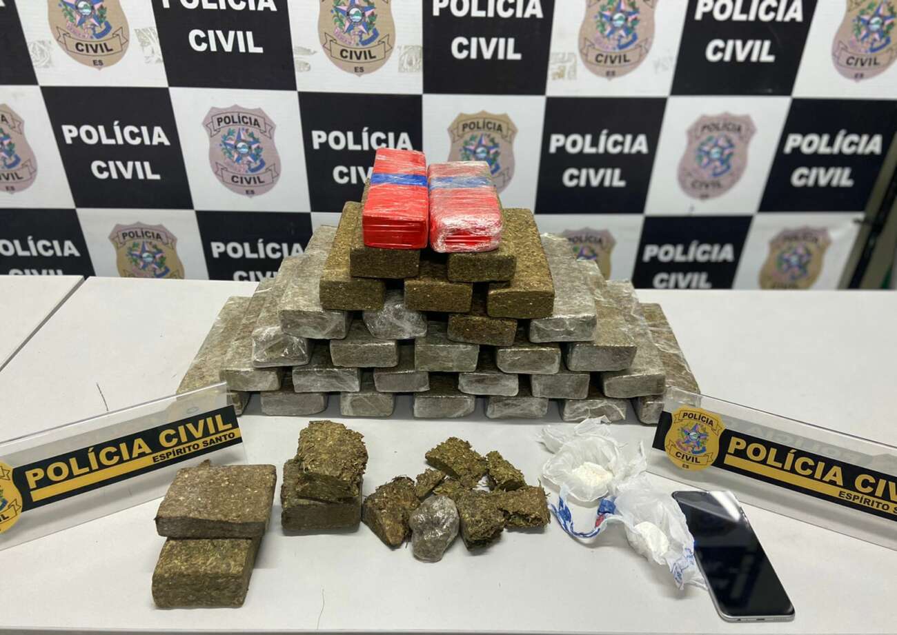 PCES realiza prisão de suspeito de armazenar drogas para comercialização em Guarapari