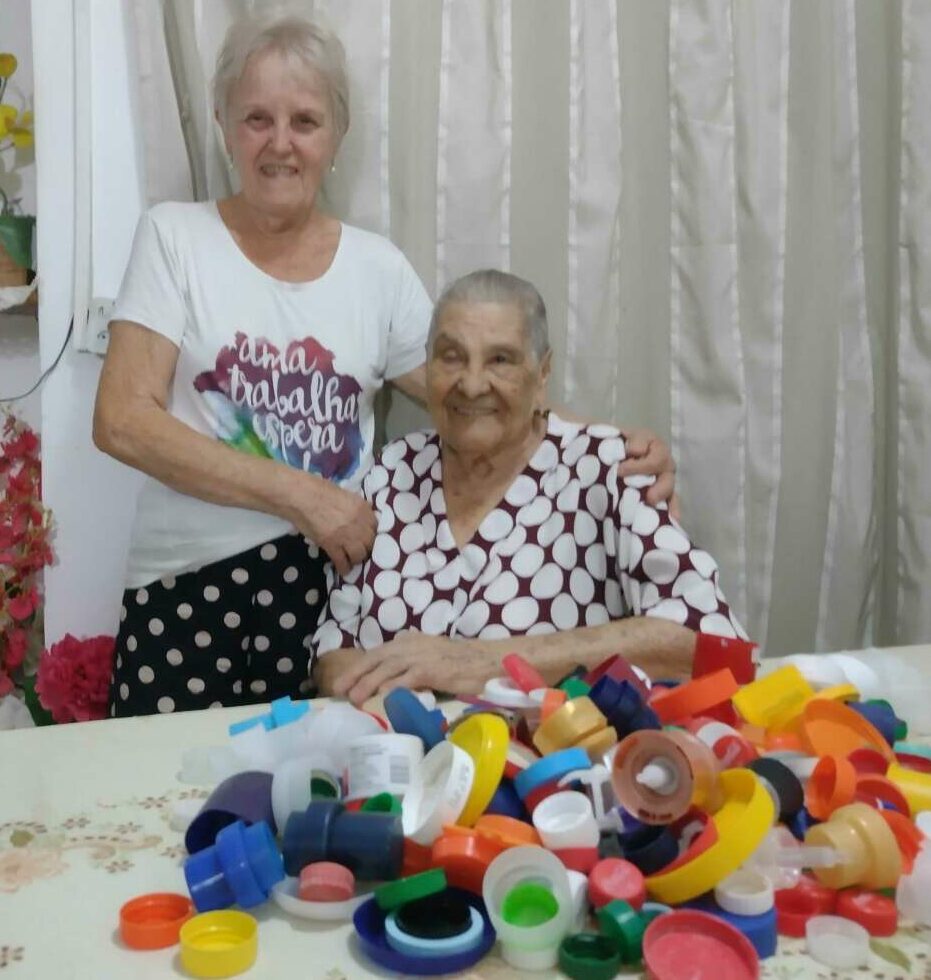 Com 80 e 92 anos, dupla cria parceria e dá exemplo de trabalho voluntário em Guarapari