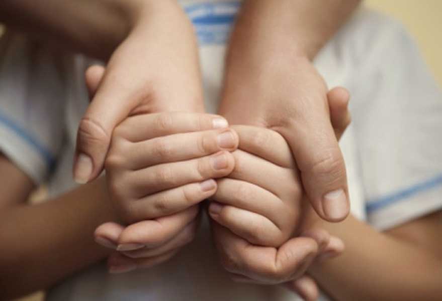 ‘O mais difícil é a espera’: mãe relata como foi o processo de adoção do primeiro filho