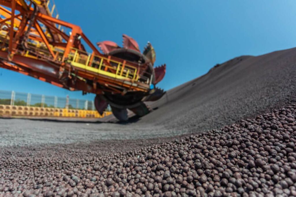 Samarco alcança produção de 7,5 milhões de toneladas de pelotas e finos de minério de ferro