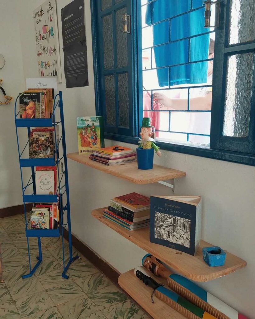 ‘Bicicleta Azul’: com novo espaço, livraria quer tornar literatura acessível em Guarapari