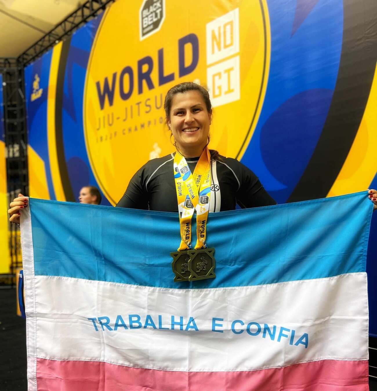 Lutadora de Guarapari conquista dois pódios no mundial de jiu-jitsu