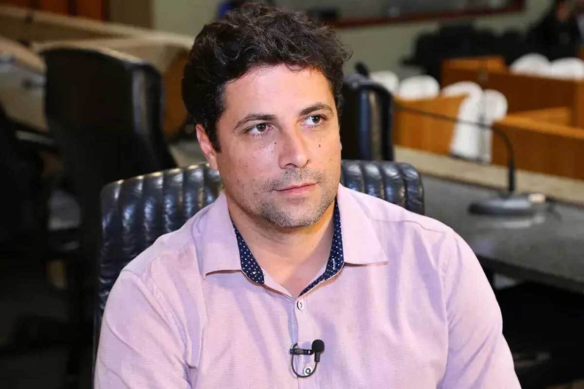 STF determina uso de tornozeleira eletrônica em deputado de Guarapari; parlamentar se manifesta