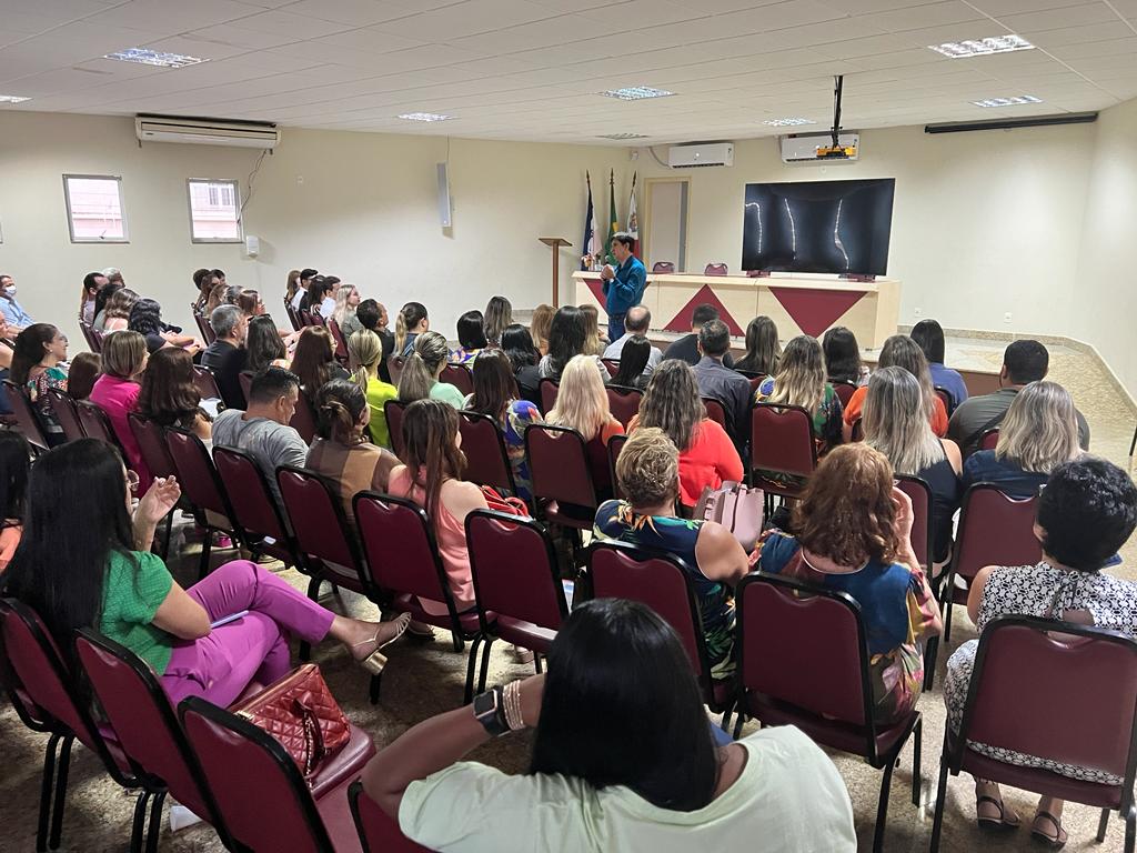 Prefeitura de Guarapari anuncia abono para servidores da Administração e Educação