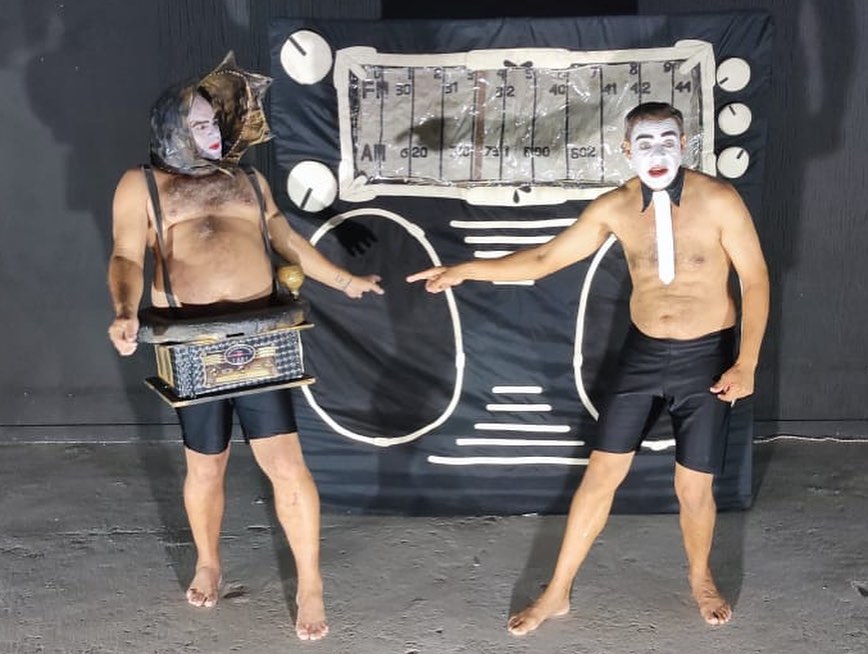 Casa Sinestésica recebe espetáculo teatral ‘Vitor ou Vitrola?!’ em Guarapari
