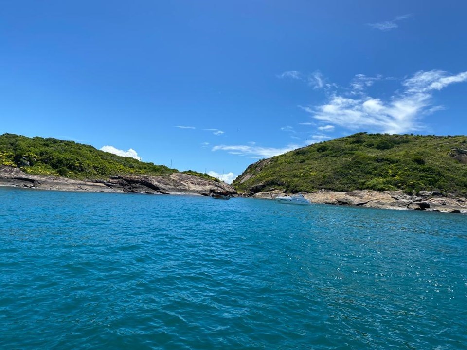 Iema realiza abordagens educativas no arquipélago das Três Ilhas, em Guarapari