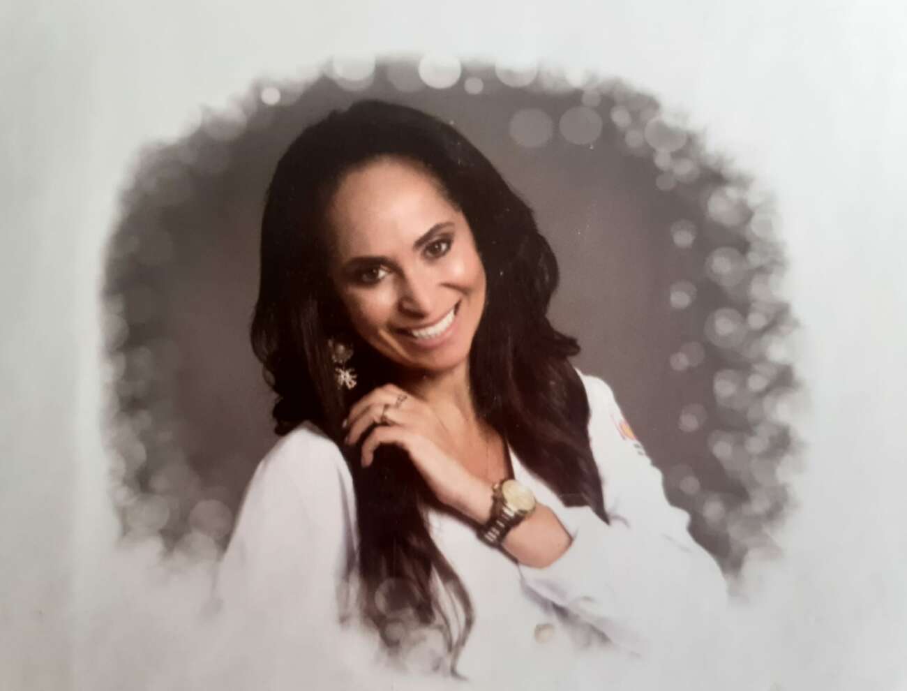 <i>Coluna Dom Antônio:</i> Tininha Gomes saiu de Guarapari para fazer sucesso no Brasil e em 20 países do mundo!