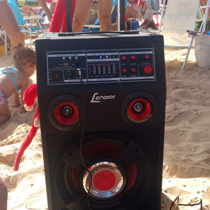 Som alto nas praias de Guarapari gera insatisfação em moradores e turistas
