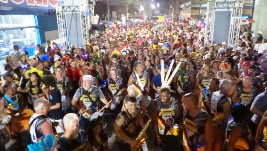 Dois blocos encerram os desfiles do Carnaval de Guarapari