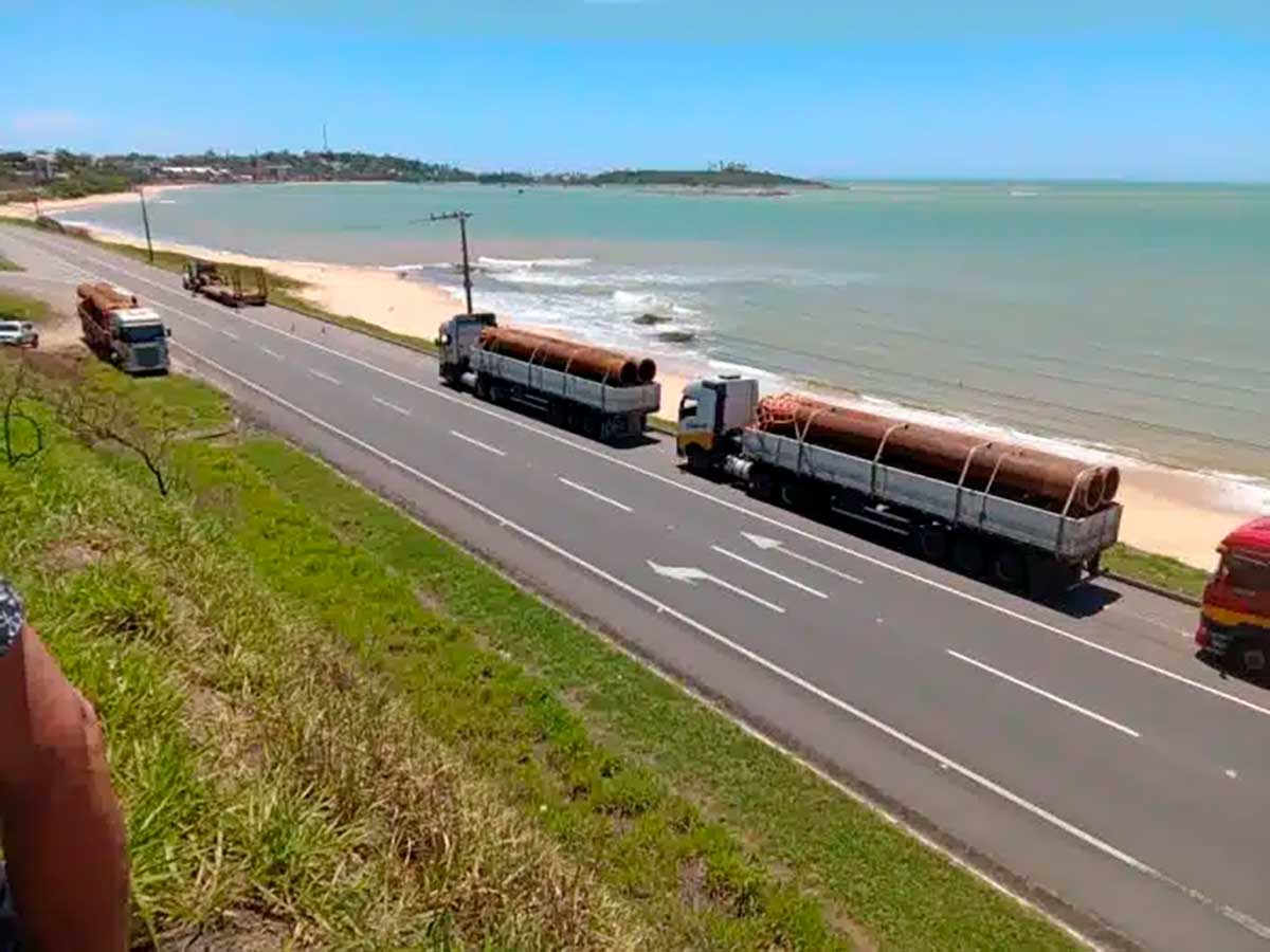 Novas etapas do engordamento da orla de Meaípe tem início em Guarapari