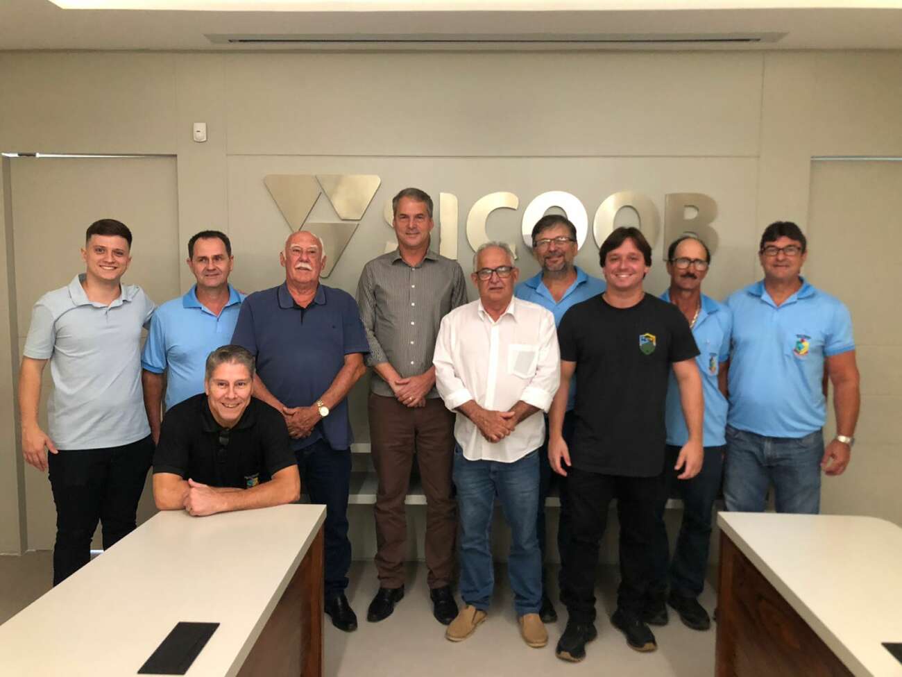 Vereadores de Alfredo Chaves visitam nova sede do Sicoob Sul Litorâneo