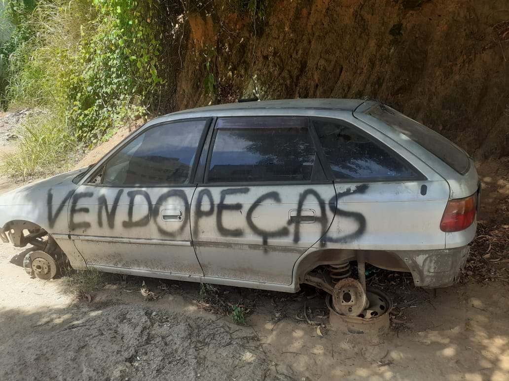 <i>Coluna Dom Antônio:</i> Desmanches a céu aberto começam a ser problema em Guarapari