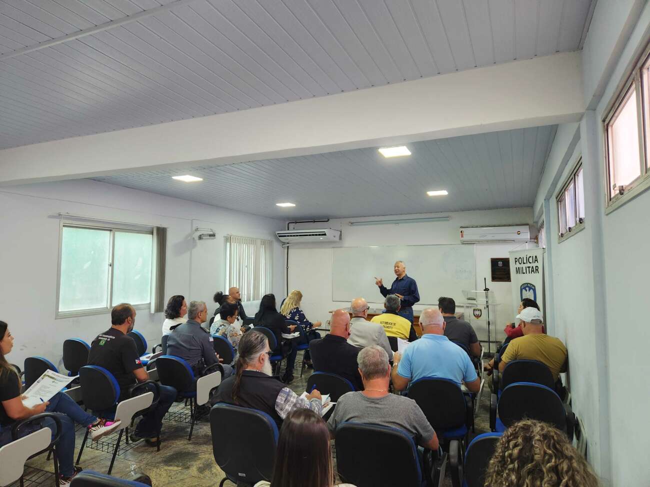 Reunião do Repas debate preocupação com ameaças em escolas de Guarapari