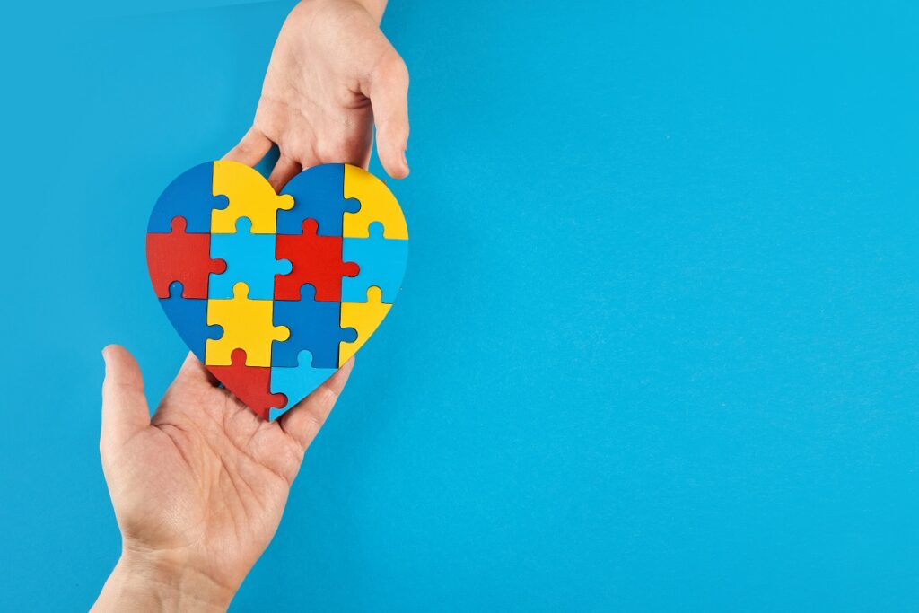 Abril azul chama atenção para a conscientização sobre o autismo