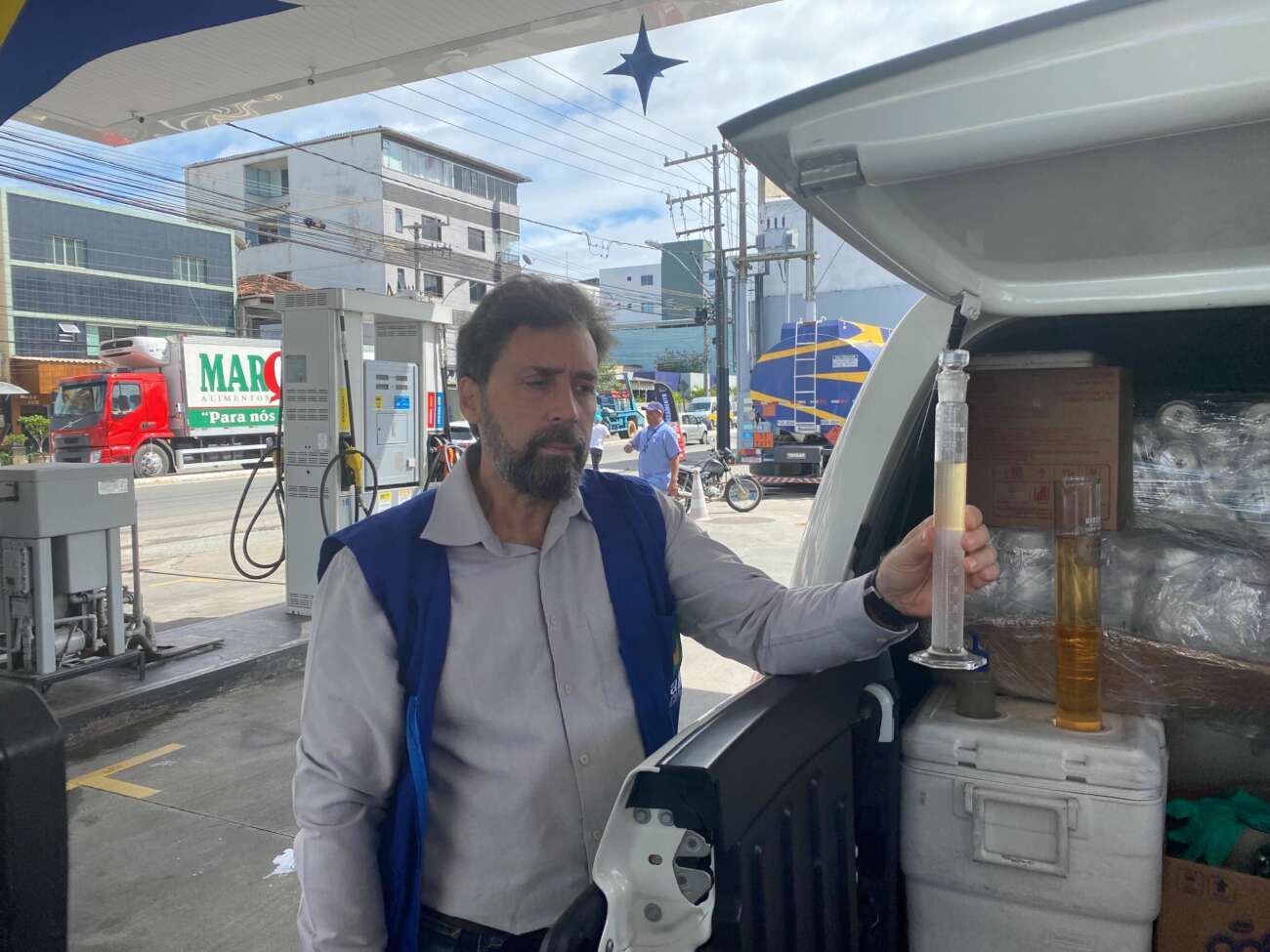 ANP realiza vistoria em postos de combustíveis de Guarapari