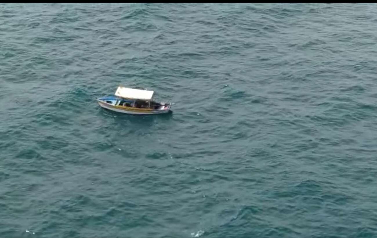 Marinha faz busca por pescador desaparecido em Guarapari