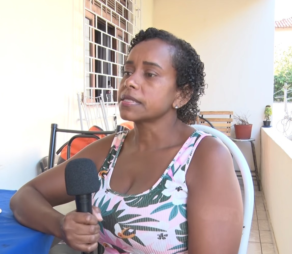 Com filha e neto internados em Portugal, manicure pede ajuda para trazê-los de volta à Guarapari