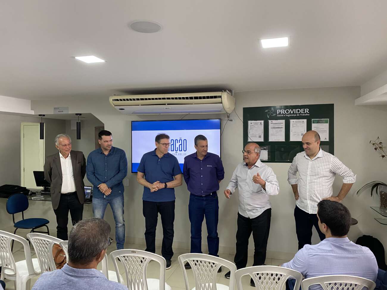 Empresários de Guarapari se reúnem para discutir formação de associação local