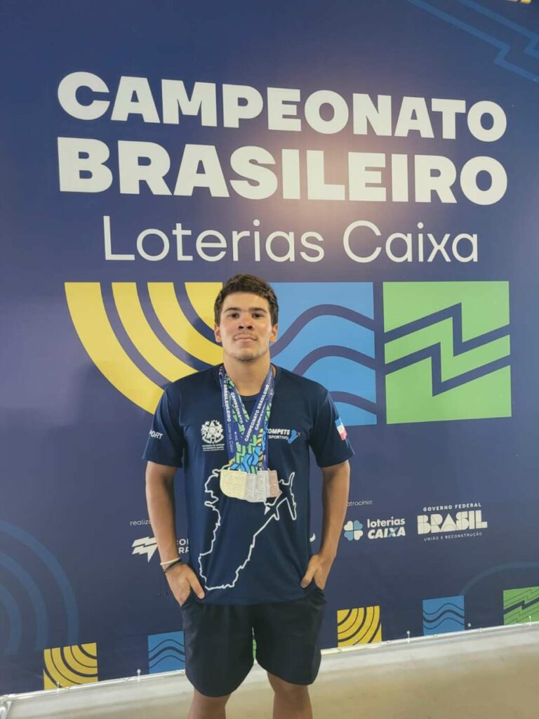 Atleta de Guarapari conquista Campeonato Brasileiro de Natação