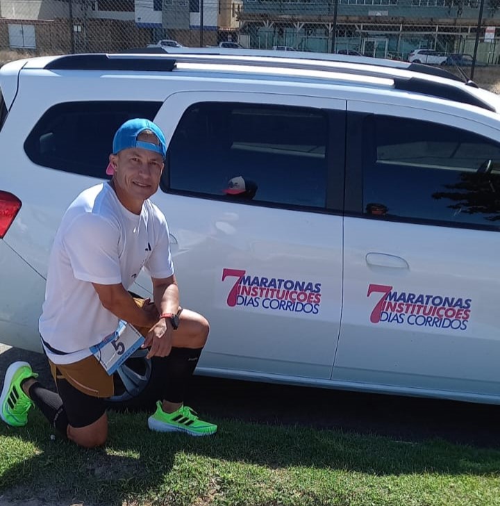 Guarapari: ultramaratonista corre sete maratonas em sete dias em prol de instituições do ES