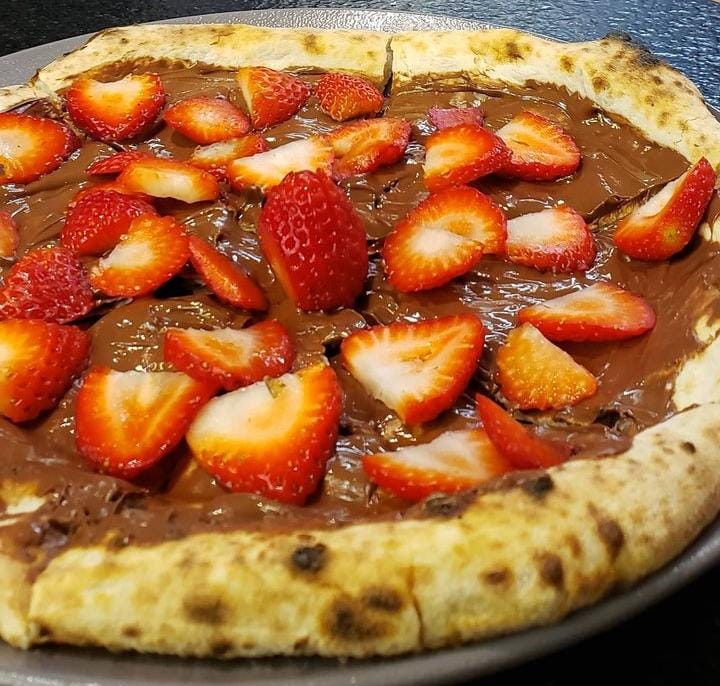 De pizza a costelinha: restaurantes inovam em receitas com morango para festa em Domingos Martins