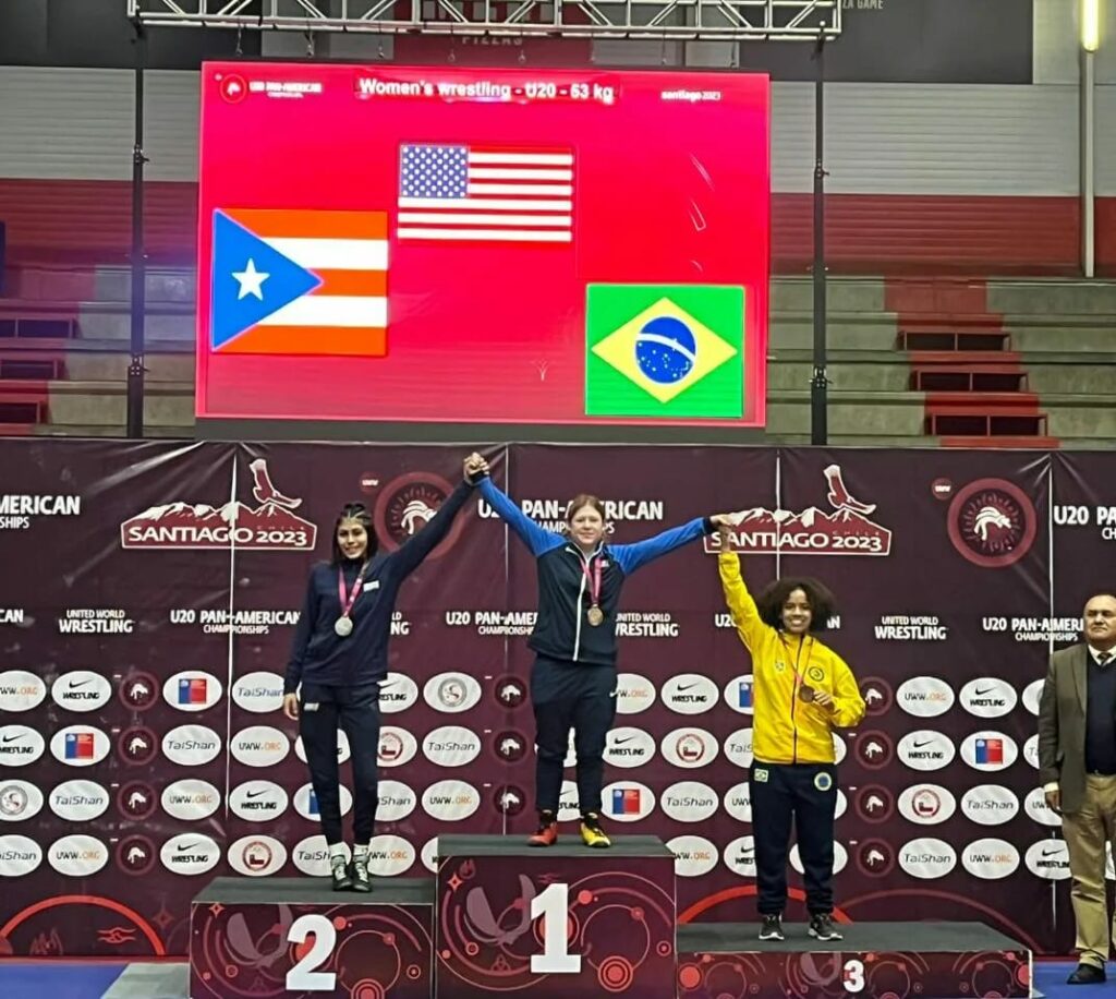 Atleta de Guarapari conquista bronze no Pan-Americano Sub-20 de Wrestling