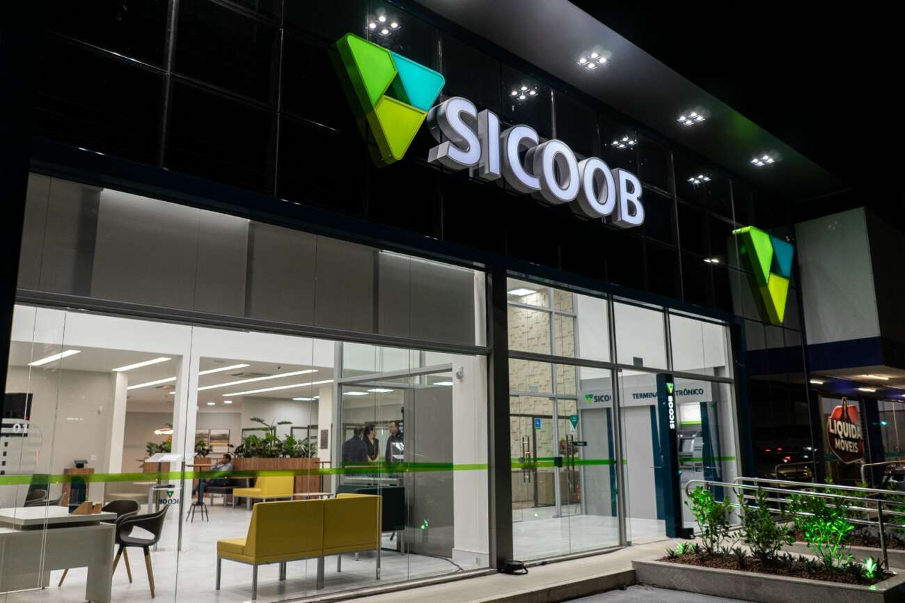 Sicoob Sul Litorâneo reinaugura agência no Aeroporto e reforça os laços com Guarapari