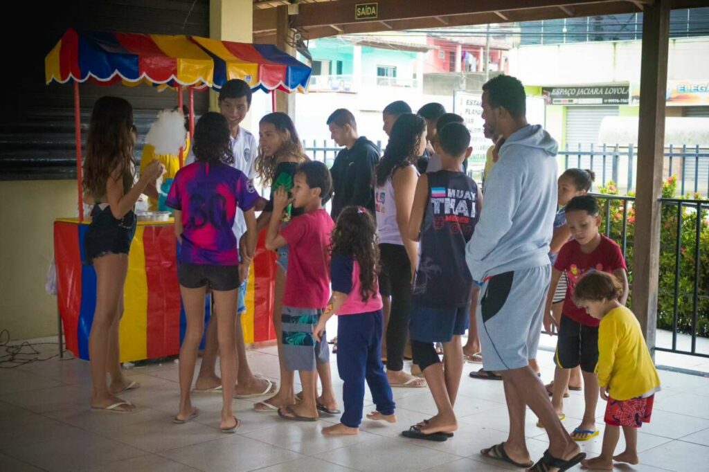 Projeto social oferta serviços e diversão em ação pelo Dia das Crianças em Guarapari
