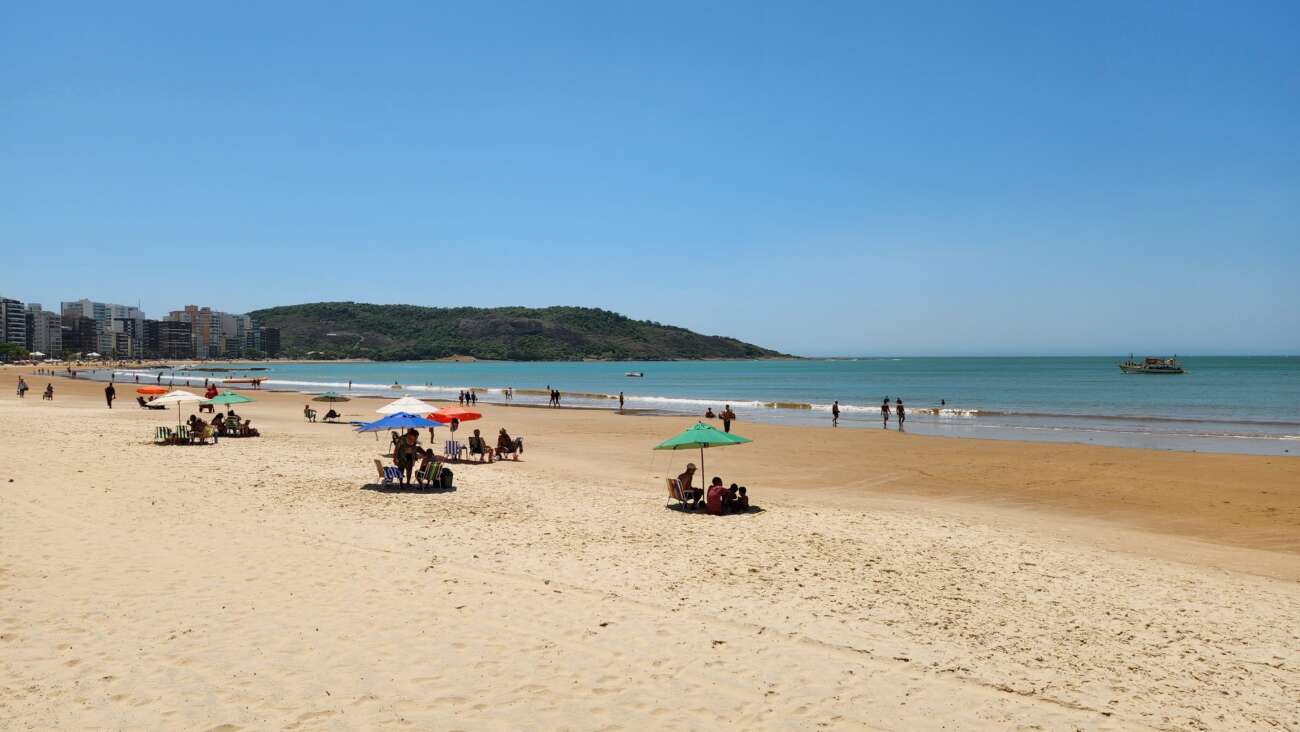 Calor intenso permanece até sábado (18) em Guarapari; confira a previsão